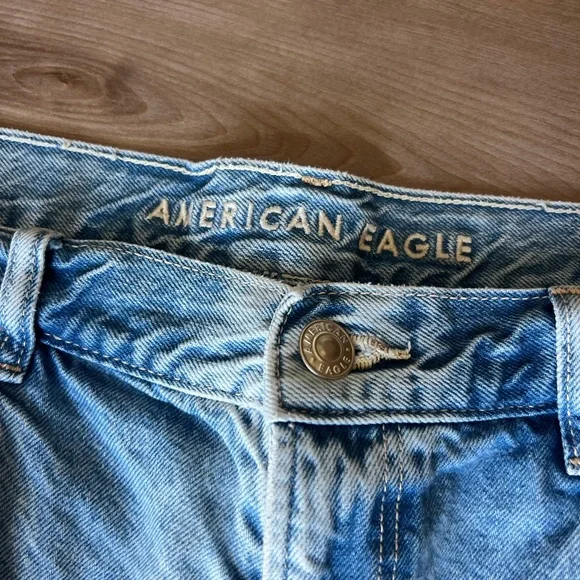 American Eagle Mom Jeans Size 14L - Picture 2 of 6